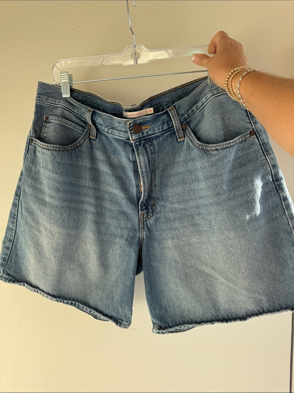 Levi’s 94 Baggy Jean denim shorts size 32